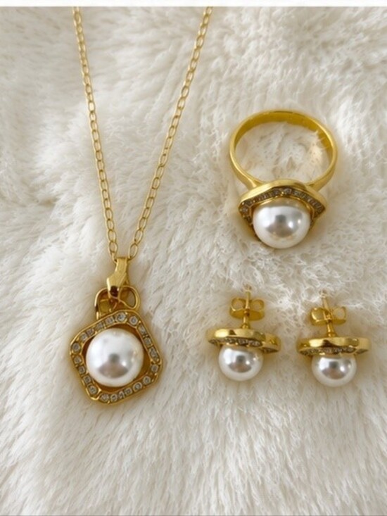 Jewelry - Gold Pearl Jewelry Set - Necklace, Ring & Earrings